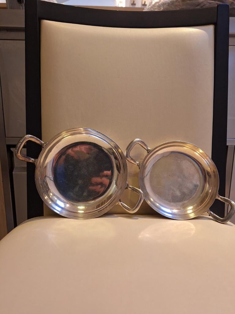 2 plats Wiskemann en métal argenté, Enlèvement ou Envoi