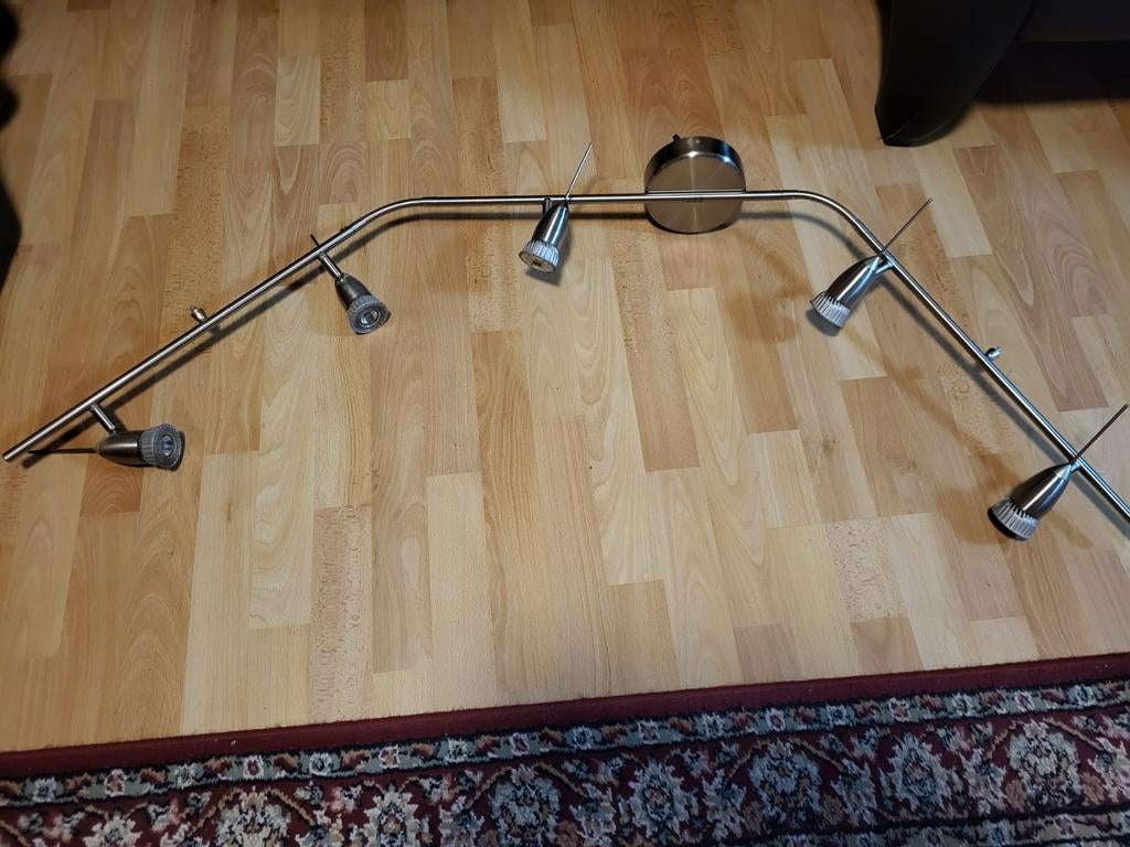 Plafonnier IKEA 5 spots LED – Excellent état – 160 cm – Bran, Maison & Meubles, Enlèvement