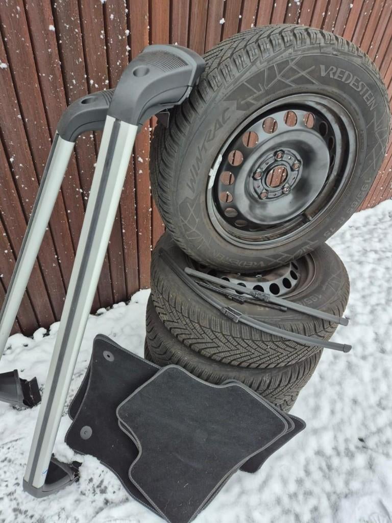 Kit hiver Golf 8, Autos : Pièces & Accessoires, Pneus & Jantes, Pneus et Jantes, Pneus hiver, Enlèvement