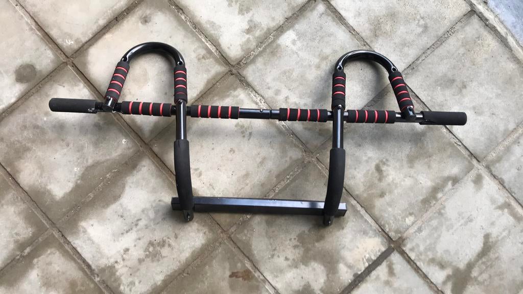 Pull up bar 4 soorten grip, Sport en Fitness, Fitnessapparatuur, Ophalen, Gebruikt, Rug, Krachtstation