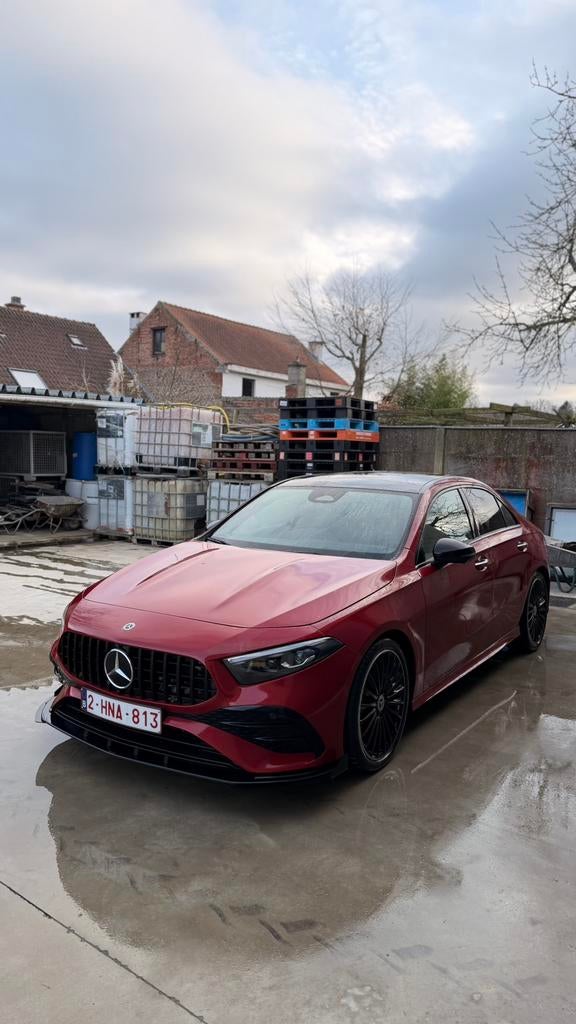Mercedes Benz A180 Sedan AMG Line • TOPSTAAT • Garantie, Auto's, 4 deurs, Zwart, Alcantara, Berline