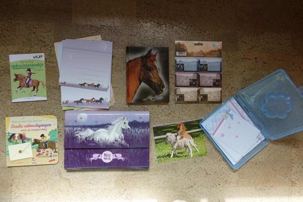 Briefpapier en andere voor paardenmeisjes oa Miss Melody, Ophalen of Verzenden, Gebruikt