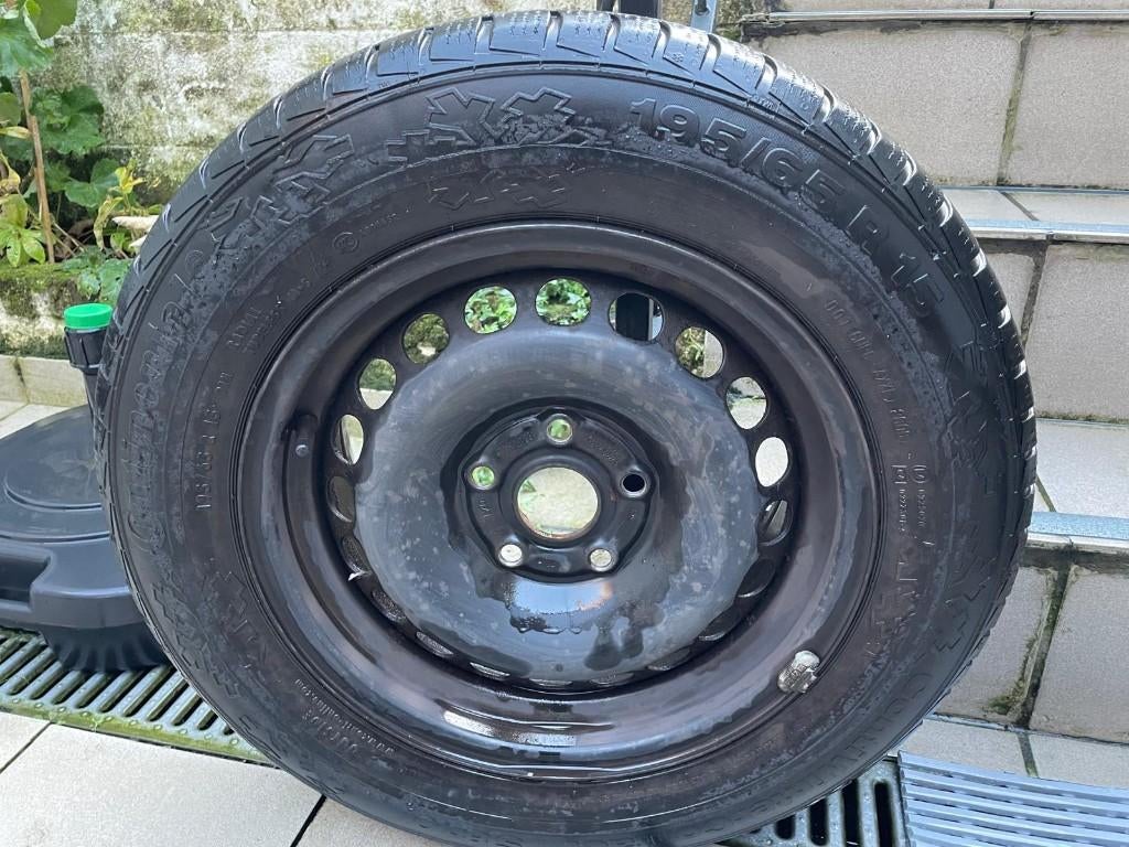 PNEU D'HIVER AUDI, Autos : Pièces & Accessoires, Pneus & Jantes, 15 pouces, Pneus et Jantes, Pneus hiver, Véhicule de tourisme