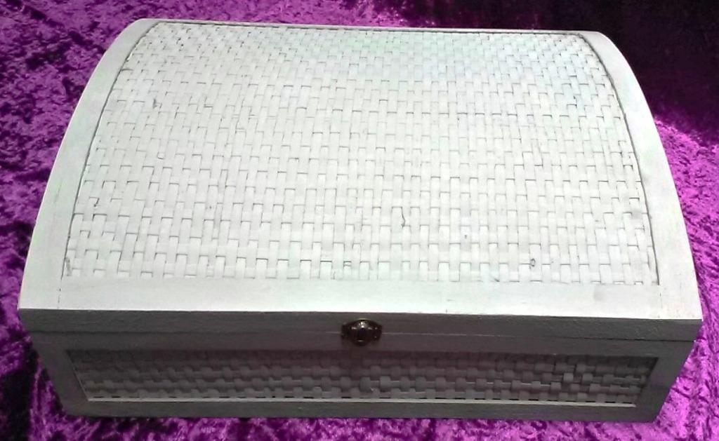 Presentatie mand platte koffer voor doopsuiker witte kleur, Enlèvement, Neuf, Cadeau d'accouchement