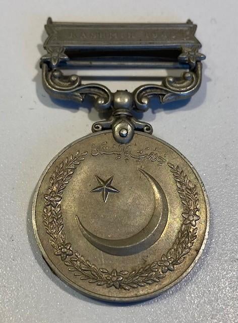 Médaille du Cachemire avec boucle 1948, Collections, Objets militaires | Général, Enlèvement ou Envoi, Armée de terre, Ruban, Médaille ou Ailes