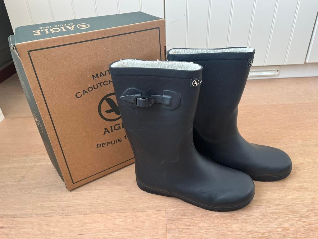 Aigle regenlaarzen met wol marineblauw maat 34, Tuin en Terras, Ophalen, Zo goed als nieuw, Kinderen, Laarzen