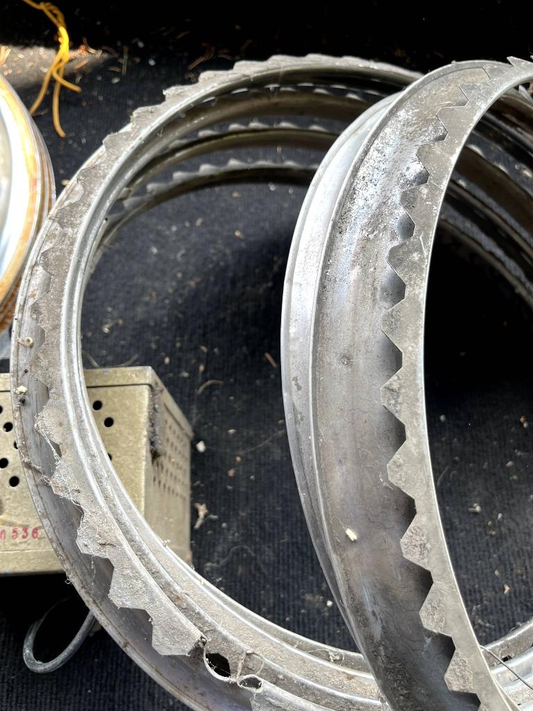 3 enjoliveurs Mercedes, Enlèvement ou Envoi, Utilisé