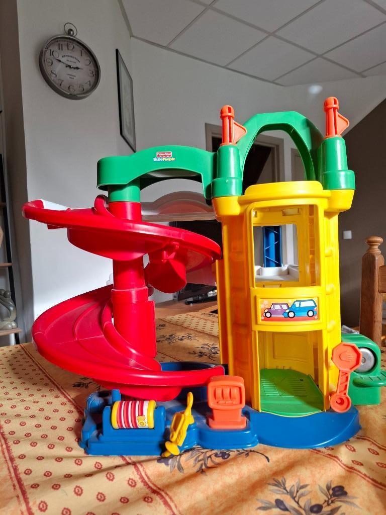 garage avec voitures, Enfants & Bébés, Enlèvement, Utilisé