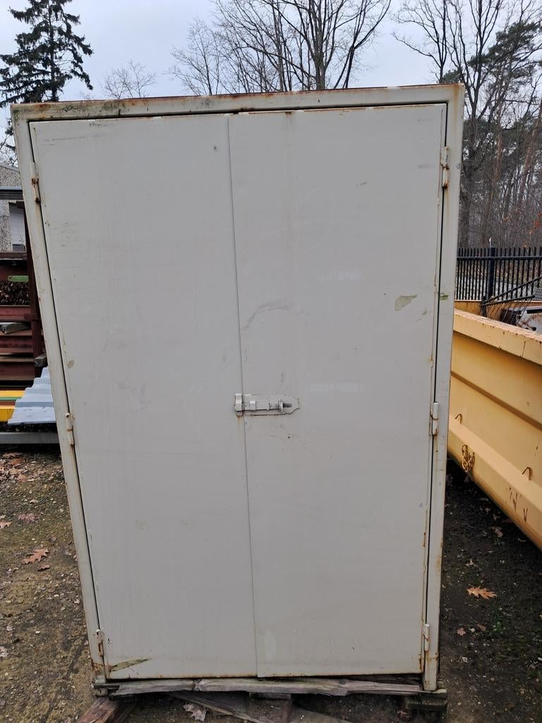 Stevige metalen opbergkast, Doe-het-zelf en Bouw, Metalen, Ophalen