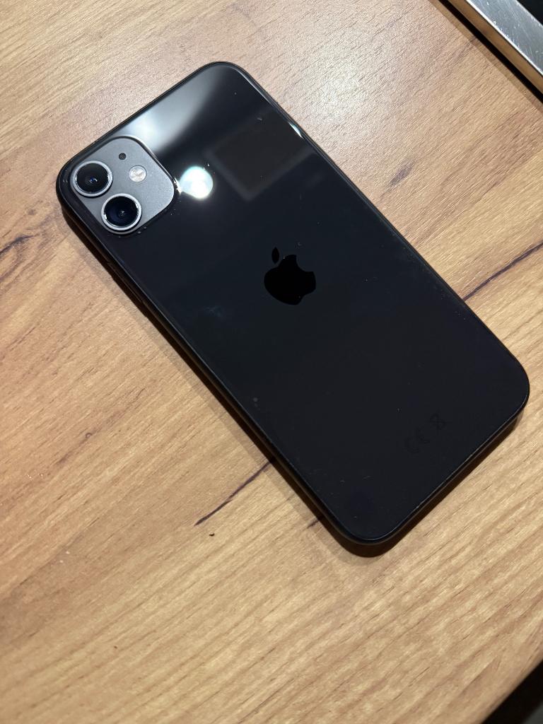 iPhone 11 64 GB, Telecommunicatie, Mobiele telefoons | Apple iPhone, Ophalen, Gebruikt, Zwart, IPhone 11