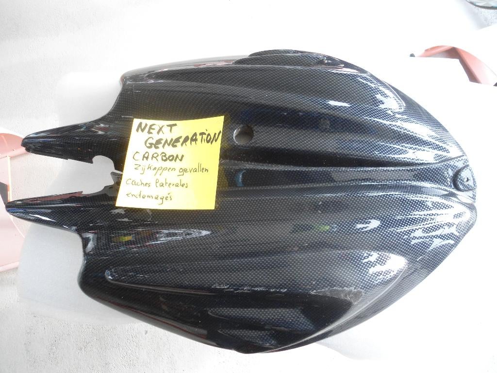 Booster Next Generation : carbon kappen, te herstellen, Fietsen en Brommers, Ophalen, Gebruikt, Kap, Yamaha