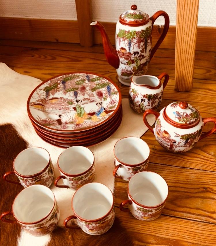 Japans servies, Antiek en Kunst, Antiek | Servies compleet, Ophalen of Verzenden