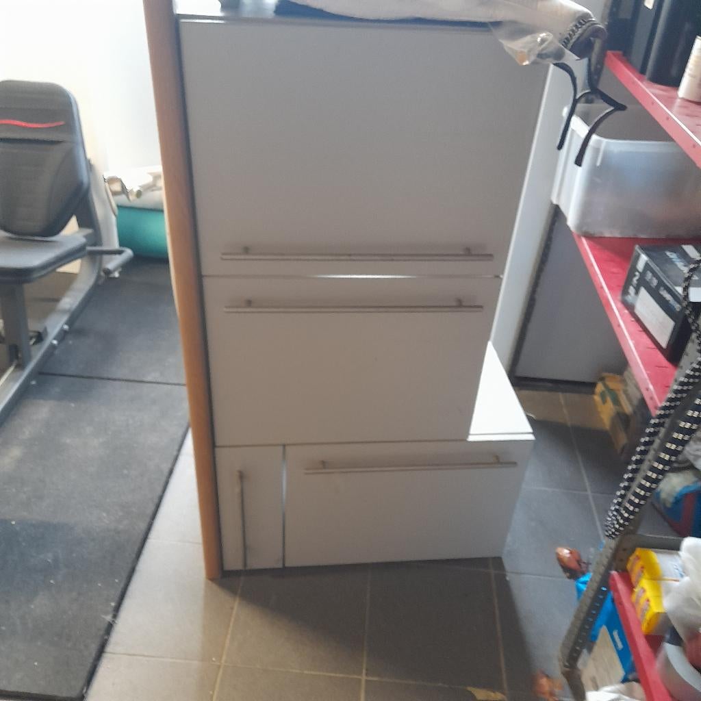 Kastje met lavabo  gratis +spiegelkast en kolonkast, Huis en Inrichting, Ophalen, Gebruikt