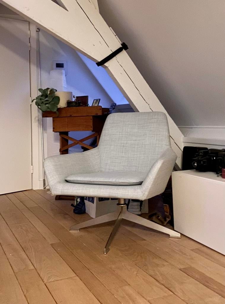 Design draaifauteuils, Huis en Inrichting, Fauteuils, Zo goed als nieuw, Metaal, Stof, Ophalen