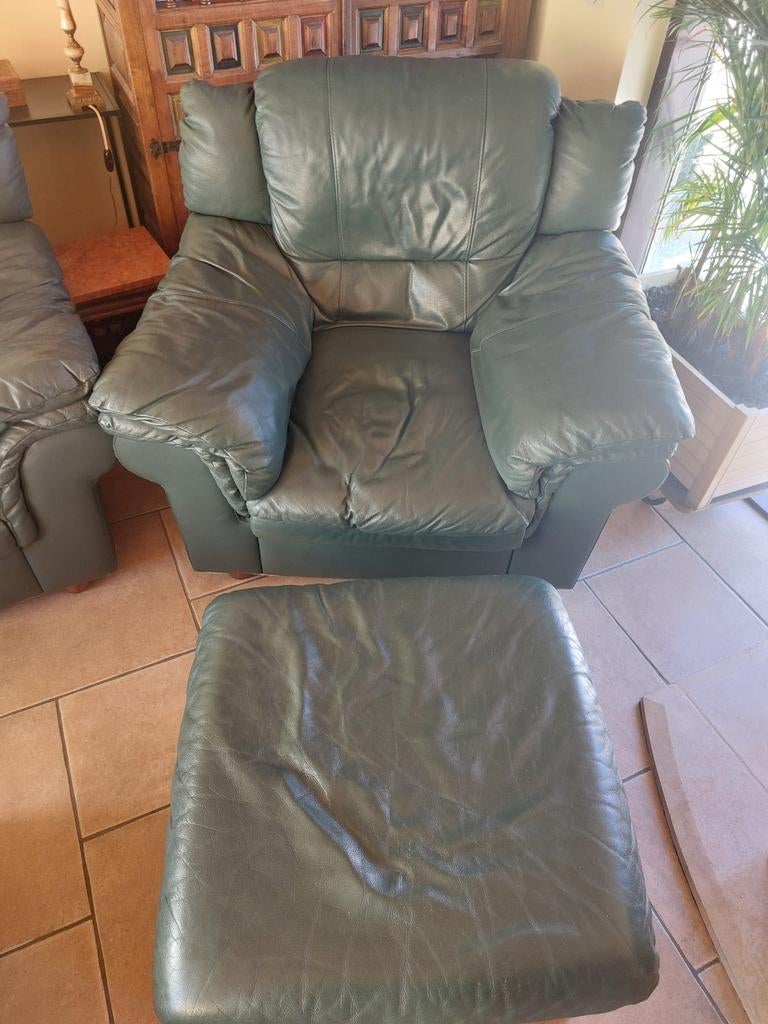 Fauteil avec repose-pieds en cuir vert, Enlèvement, Cuir