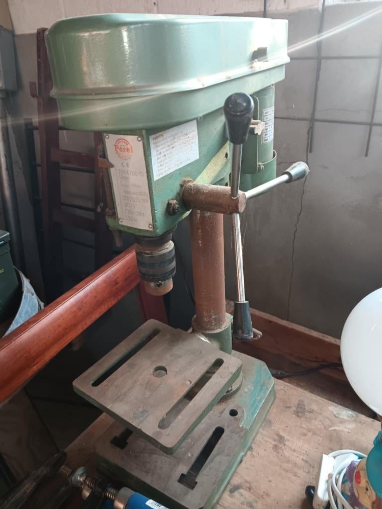 Foreuse sur pied, Bricolage & Construction, Enlèvement