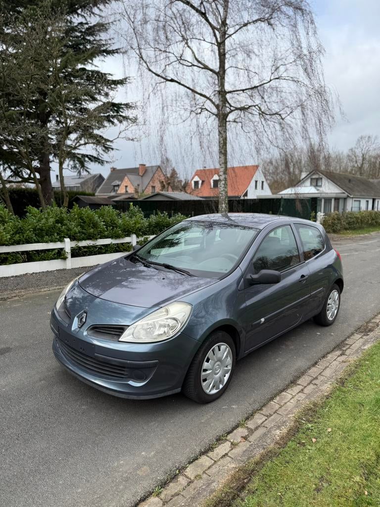 Renault Clio 1.2 essence 2006, Auto's, Particulier, Euro 4, Clio, Te koop