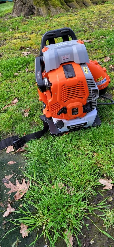Daewoo krachtige benzine bladblazer., Tuin en Terras, Bladblazers, Ophalen, Zo goed als nieuw, Benzine