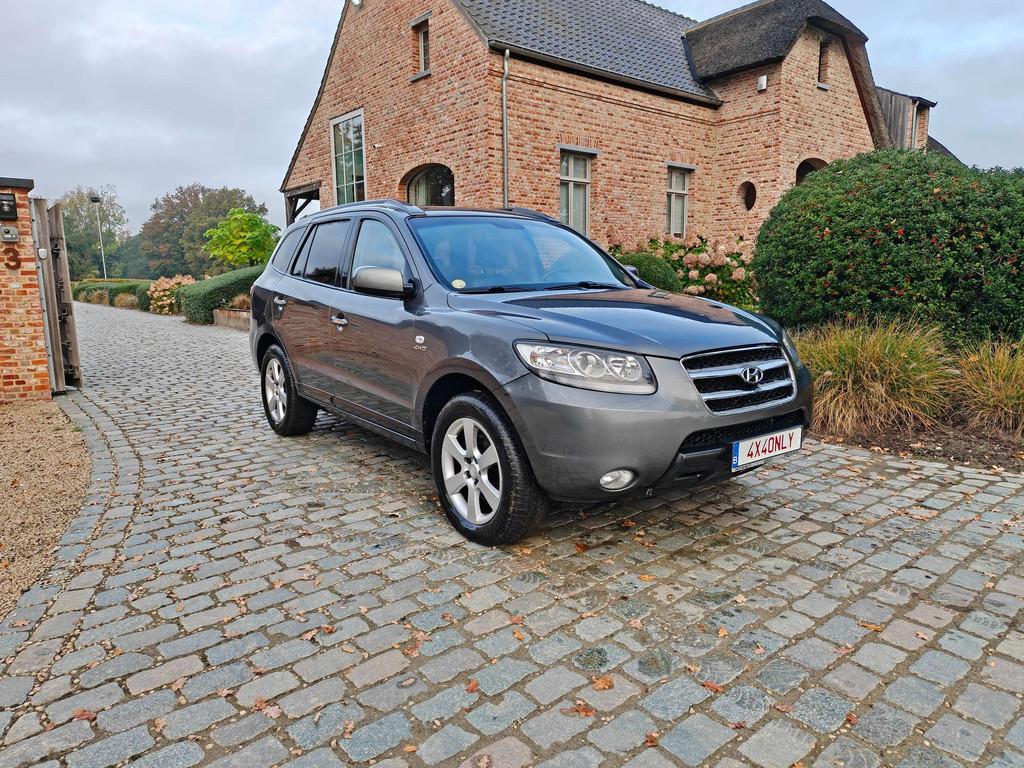 Hyundai Santa Fe Santa Fe 2.2 CRDi 4WD GLS, Autos, Argent ou Gris, 110 kW, Entreprise, Boîte manuelle