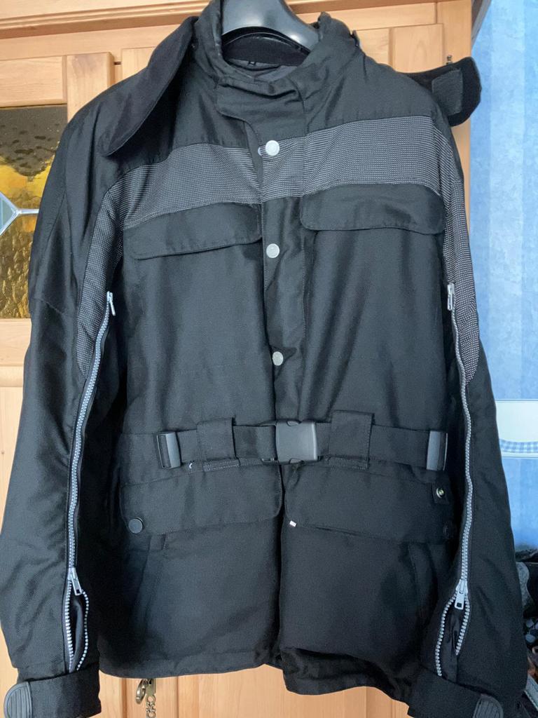Veste de moto taille 56, Enlèvement