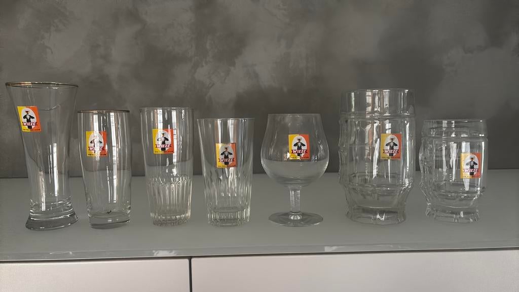 Glazen Wieze Van Roy geel -oranje, Verzamelen, Glas en Drinkglazen, Ophalen, Zo goed als nieuw