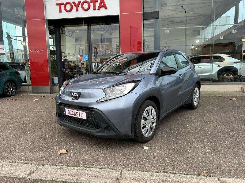 Toyota Aygo X play, Automaat, https://public.car-pass.be/vhr/f6f32f59-1890-493a-9653-2b574d4fdc64, 72 pk, 5 deurs