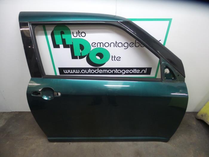 Portière 2portes droite d'un Suzuki Swift (Swift 05-) (ZCL), Autos : Pièces & Accessoires, -, 3 mois de garantie, Utilisé, Porte