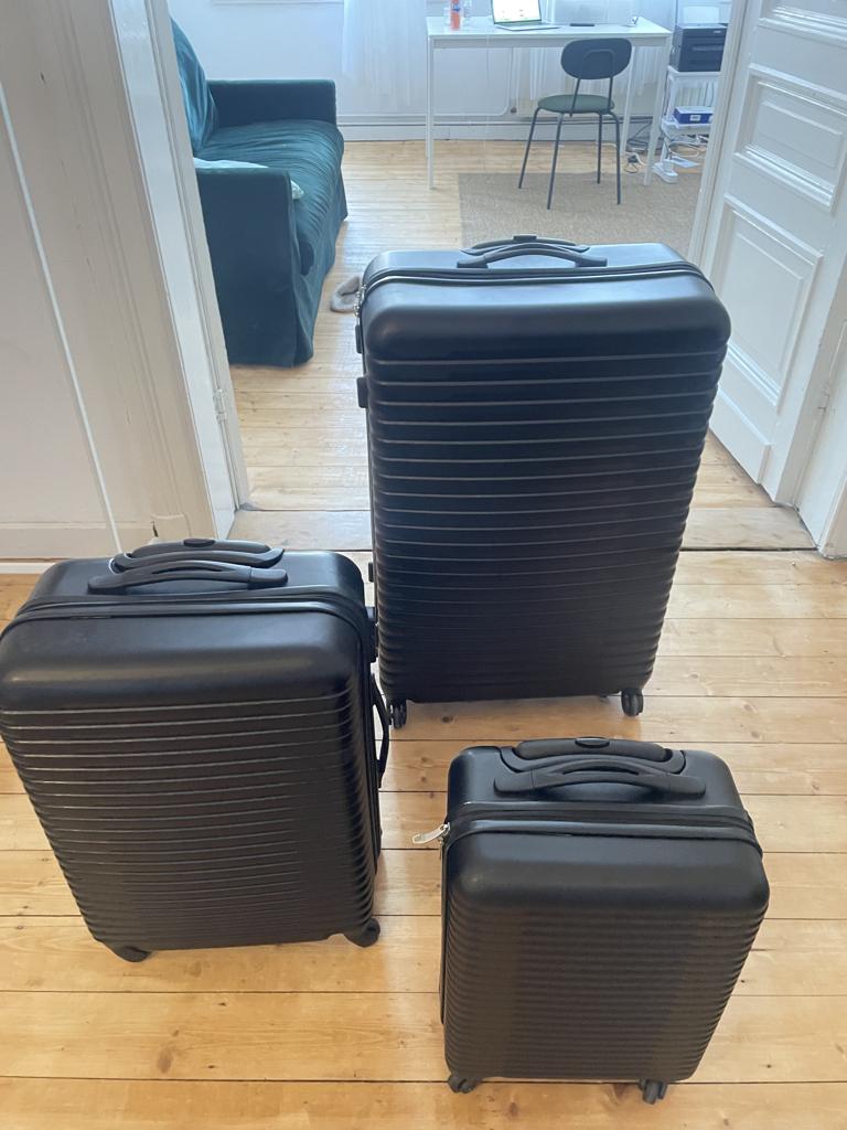 3 bagages rigides noirs de Primark, Bijoux, Sacs & Beauté, Valises, Utilisé, Plastique dur, 70 cm ou plus, 55 cm ou plus, Clé