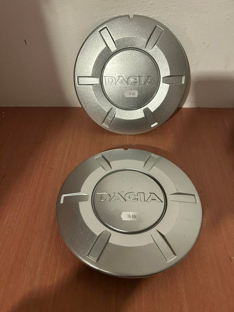 originele Dacia Logan wieldoppen, Ophalen of Verzenden, Zo goed als nieuw