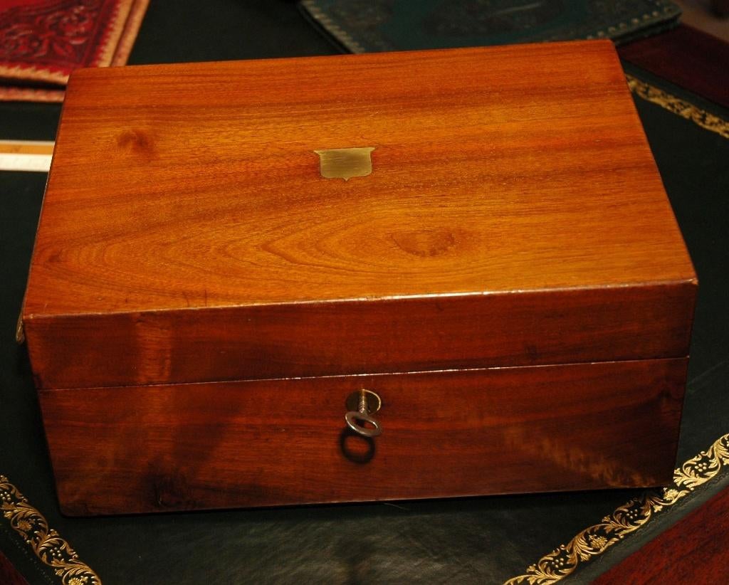 Ecritoire de voyage, en acajou.Angleterre 19 ème siècle., Antiquités & Art, Enlèvement ou Envoi