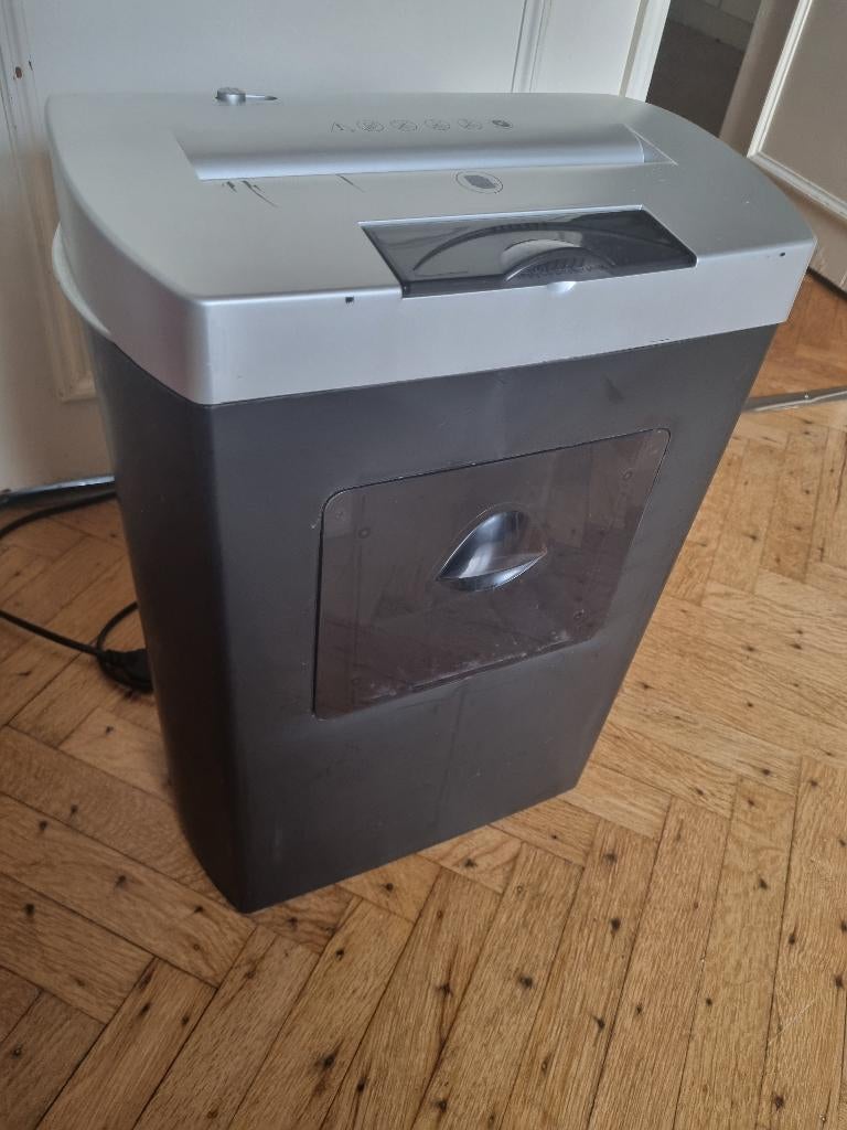 Papier- en CD-versnipperaar, Ophalen, Gebruikt