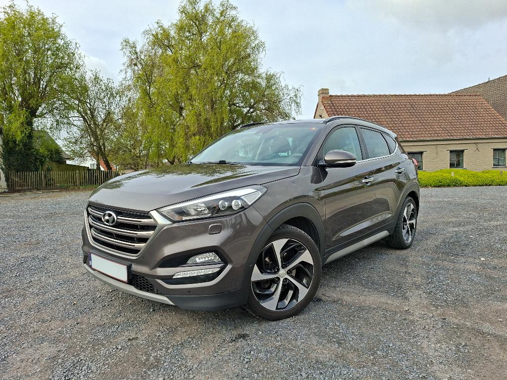 Hyundai TUCSON 1.7 CRDi Executive 140pk DCT PANO Leer..., Autos, Cuir, Achat, Entretenue par le concessionnaire, Noir