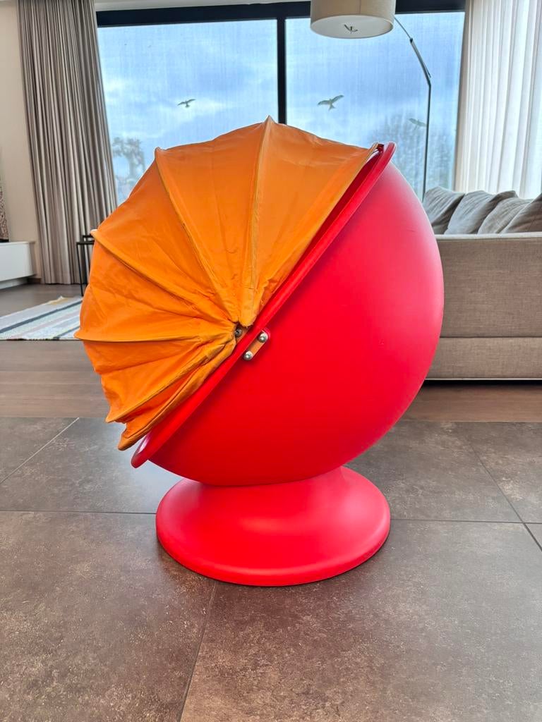 Kinderstoel/Eistoel Ikea rood/oranje, Kinderen en Baby's, Ophalen, Gebruikt