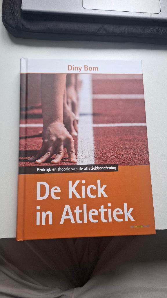 de kick in atletiek, Ophalen, Nieuw, Diny bom