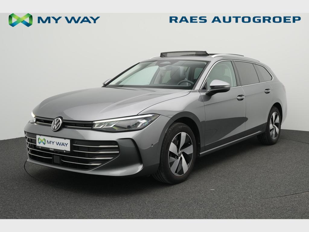 Volkswagen Passat SW Passat Variant 1.5 eTSI Style Business, Auto's, Volkswagen, Automaat, Cruise Control, Break, Zilver of Grijs