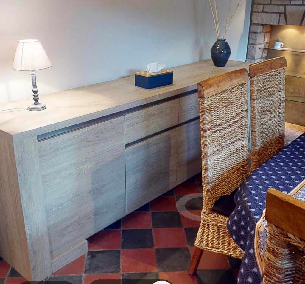 Grand buffet / enfilade contemporaine en bois, Maison & Meubles, Armoires | Buffets, 25 à 50 cm, 200 cm ou plus, Avec tablette(s)