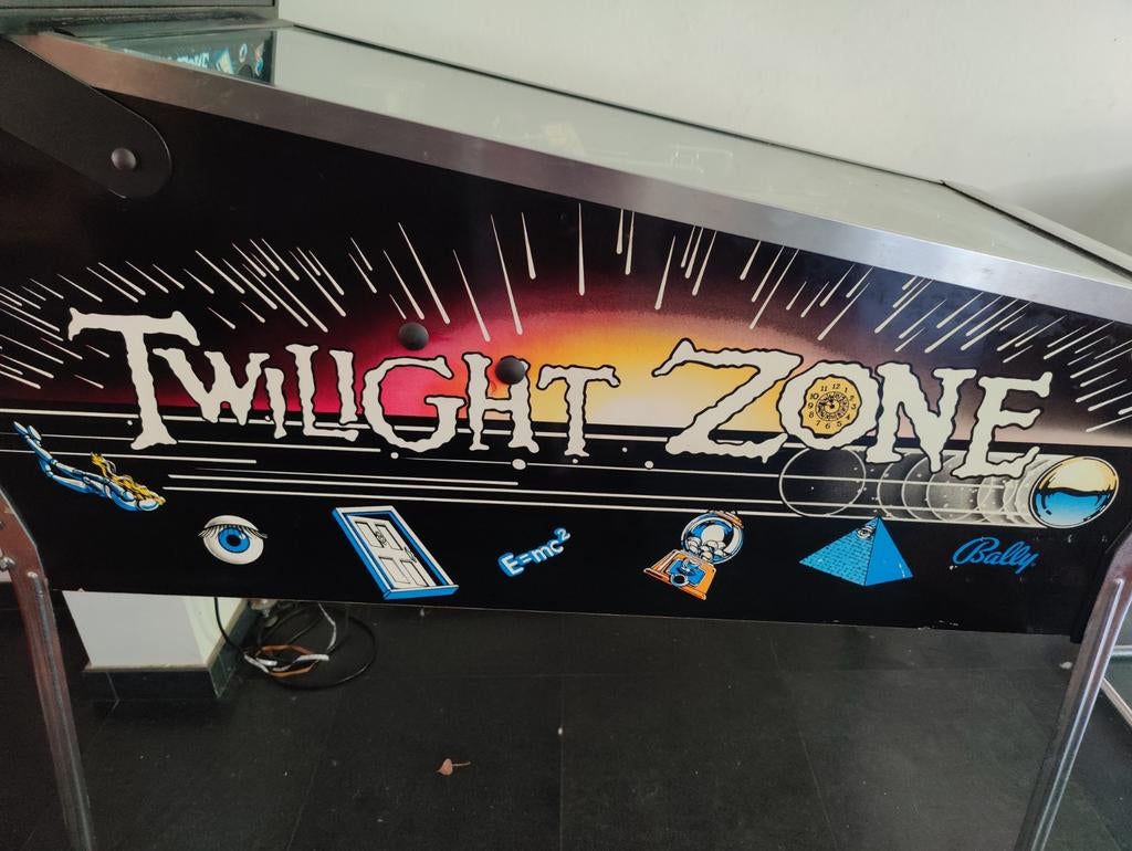 Twilight zone, Collections, Machines | Flipper (jeu), Enlèvement, Flipper (jeu)