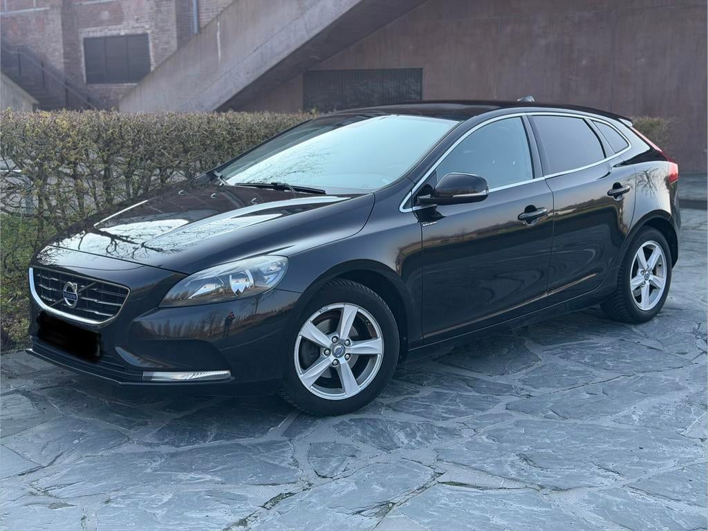Volvo v40 1.6d Black Edition/Pano/Camera/Garantie, Auto's, Voorwielaandrijving, Stof, Zwart, 4 cilinders