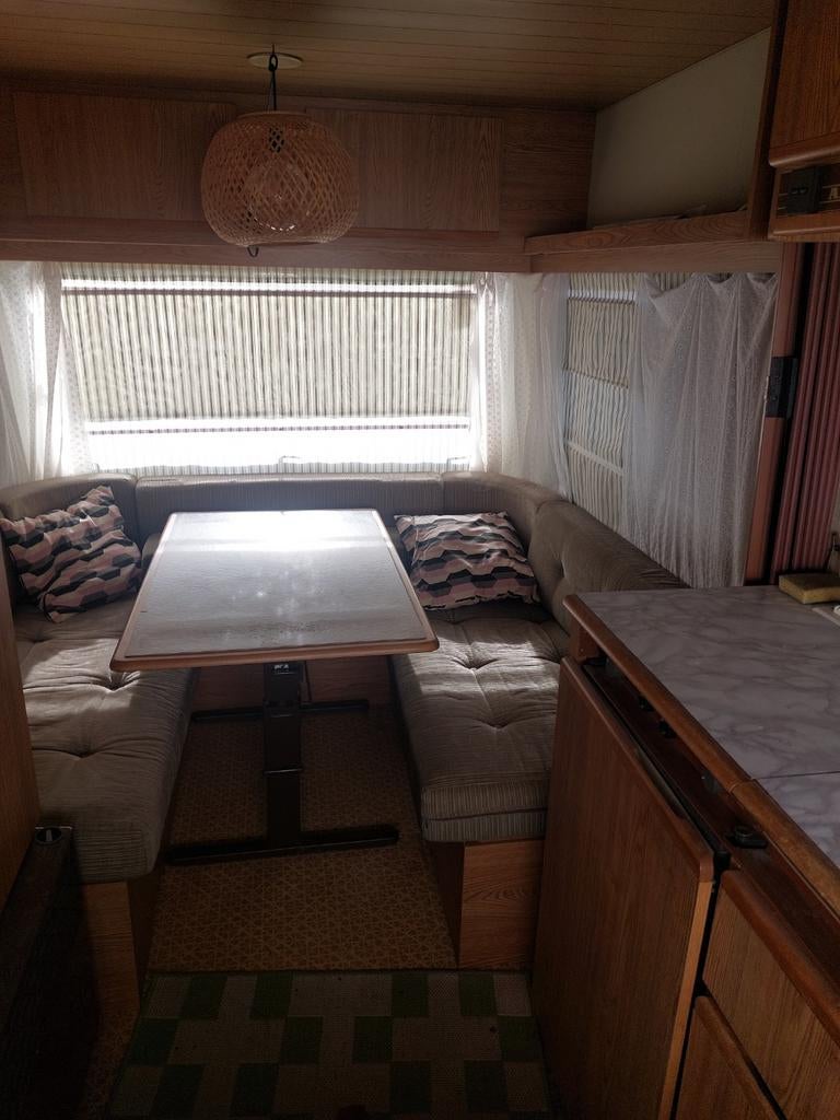 Adria caravan 800 kg, Mover, Adria, 500 - 750 kg, 2 lits séparés