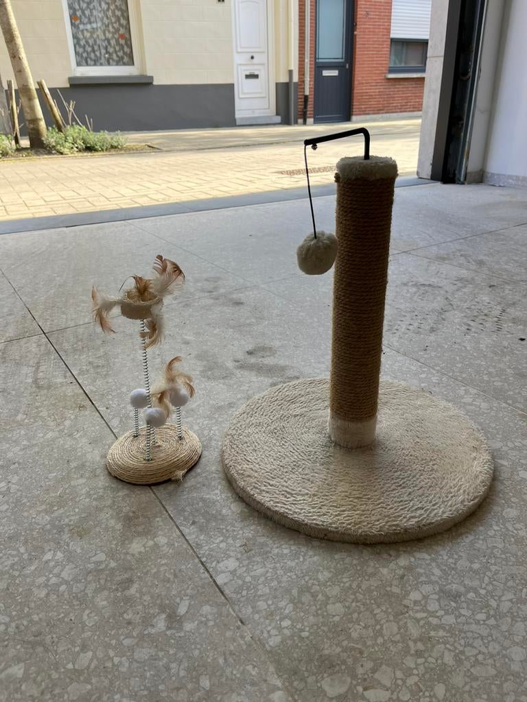 Krabpaaltje en speeltje te geef, Ophalen, Zo goed als nieuw