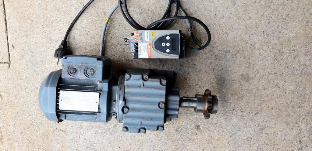 Moteur 220volt avec réduction