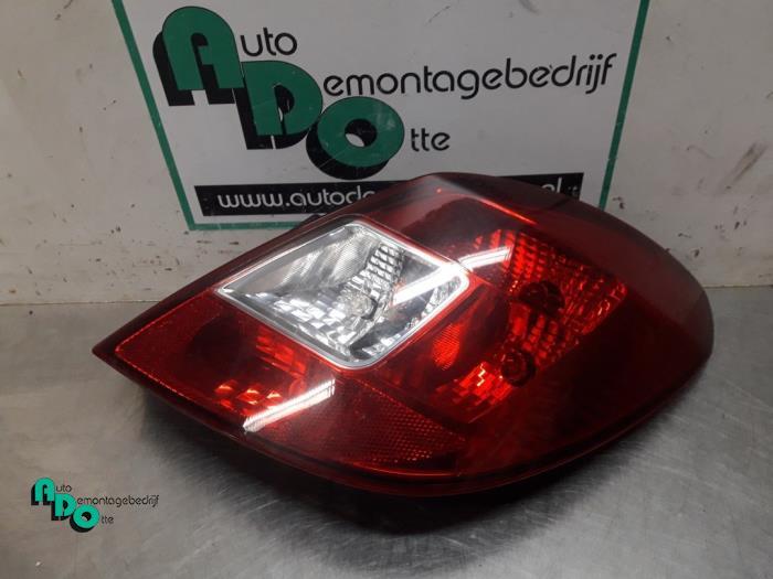 Achterlicht rechts van een Opel Corsa (Corsa D 07-), Auto-onderdelen, Gebruikt, -, -, Opel