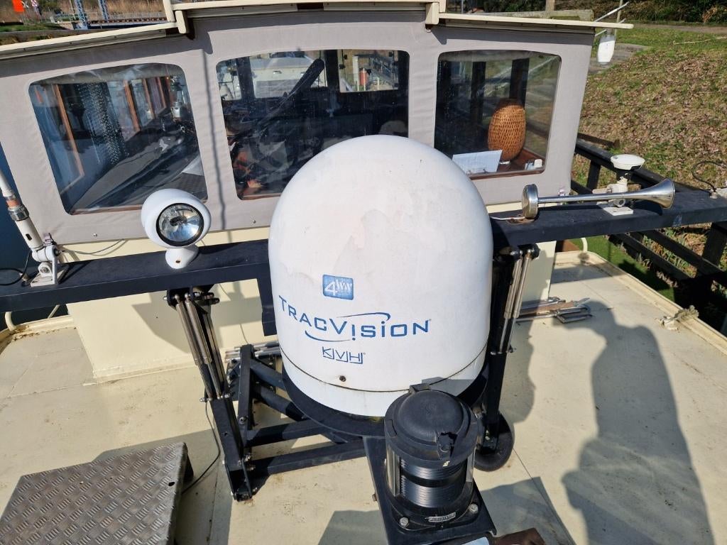 Satellietschotel KVH TracVision TV4 EUR, Audio, Tv en Foto, Schotelantennes, Ophalen, Gebruikt, (Schotel)antenne