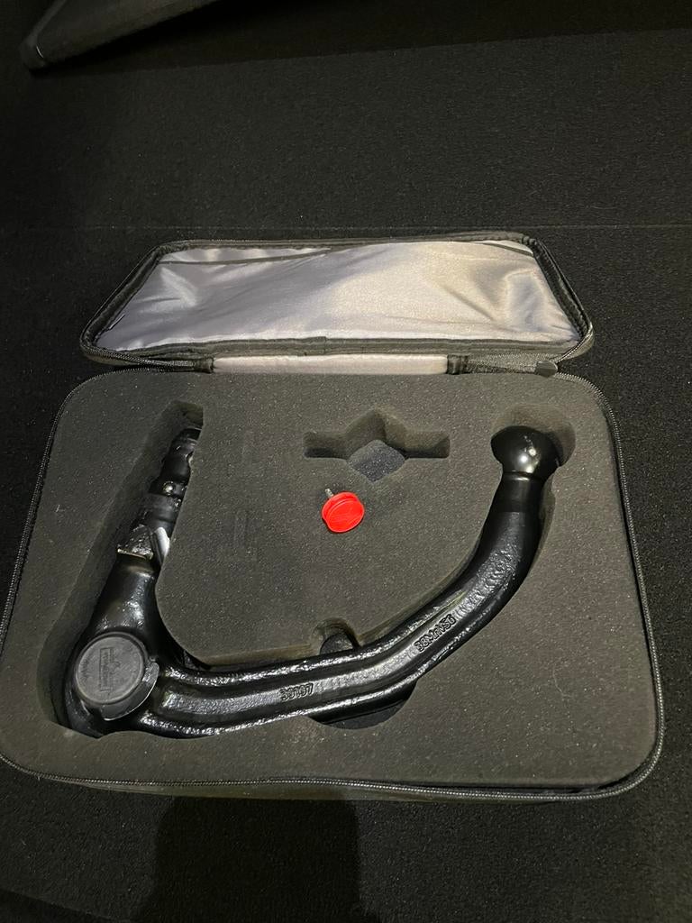 Trekhaak Tesla Model 3 / Y – ongebruikt - Nieuw, Auto diversen, Ophalen, Zo goed als nieuw