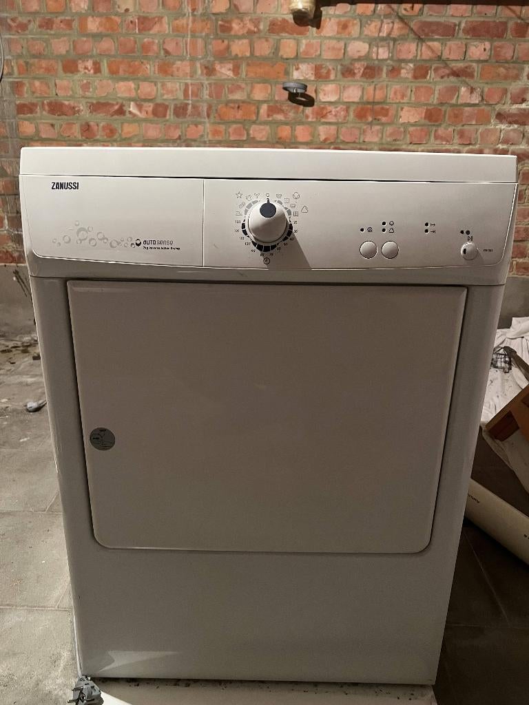Sèche-linge Zanussi — autoSense, Electroménager, Enlèvement, Utilisé, Chargeur frontal, Évacuation d'air