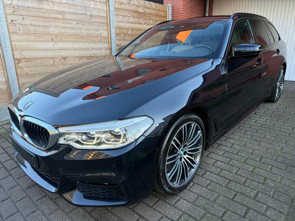 BMW 520i M-Pack! Weinig Kms!, Auto's, BMW, Automaat, Euro 6, Particulier, Achteruitrijcamera