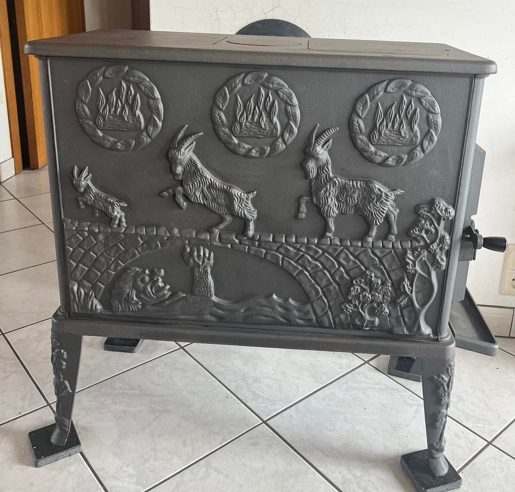 Dovre gietijzeren houtkachel – vintage retro model, Huis en Inrichting, Kachels, Ophalen, Houtkachel