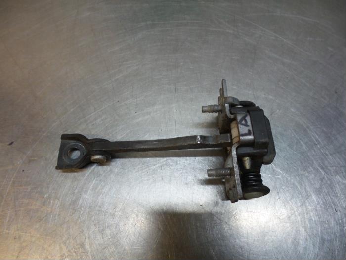Butée 4portes arrière gauche d'un Citroen C3 (C3 09-), Autos : Pièces & Accessoires, -, 3 mois de garantie, Utilisé, -