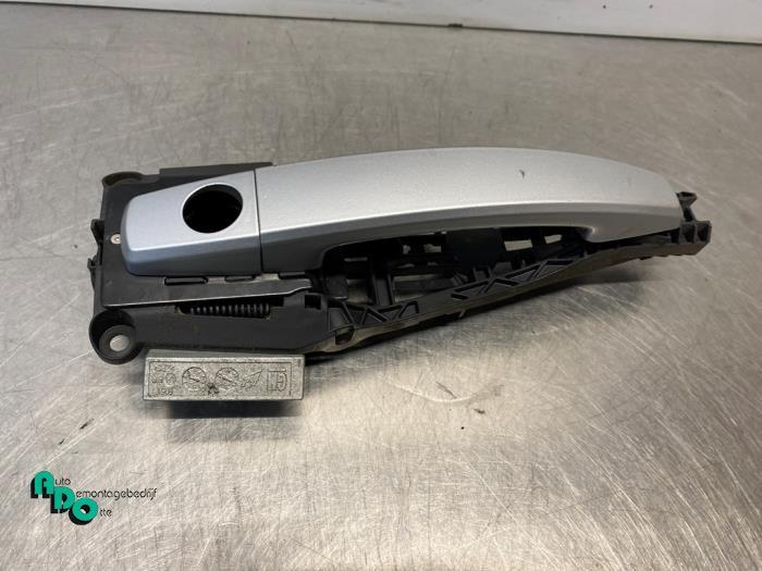 Poignée portière 4portes avant gauche d'un Opel Meriva (Me, -, Opel, 3 mois de garantie, Utilisé