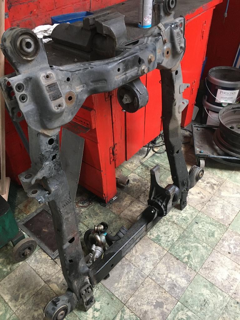 BERCEAU OPEL ASTRA J, RUE BRIGADE PIRON 307, Enlèvement, Utilisé, Garage_bila@yahoo.fr